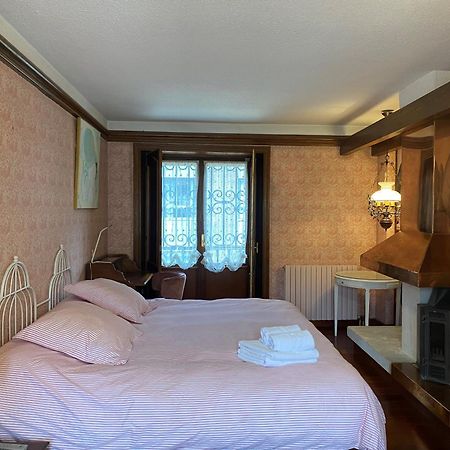 Apartamentos Maria Luisa Бургос Экстерьер фото