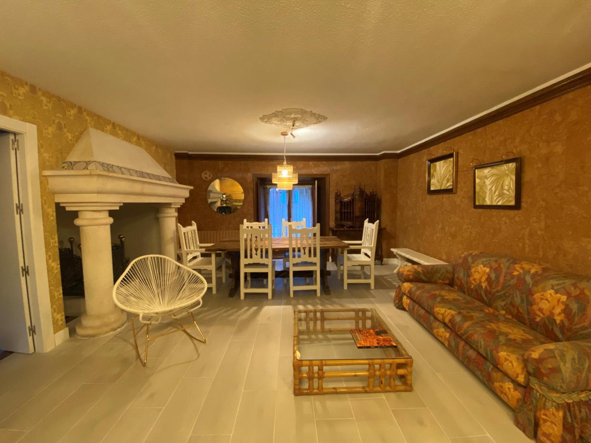 Apartamentos Maria Luisa Бургос Экстерьер фото