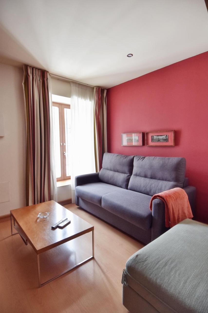 Apartamentos Maria Luisa Бургос Экстерьер фото
