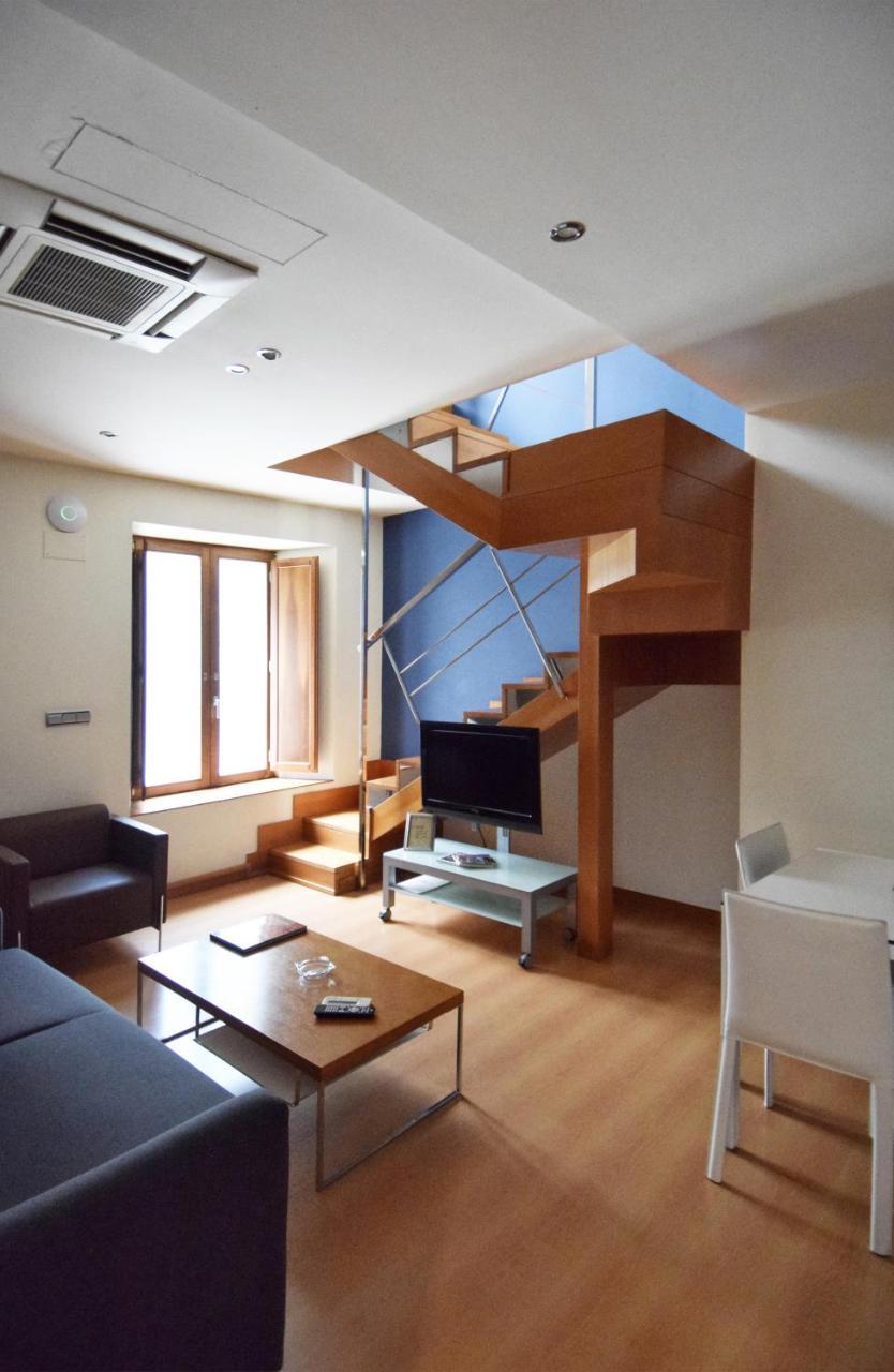 Apartamentos Maria Luisa Бургос Экстерьер фото